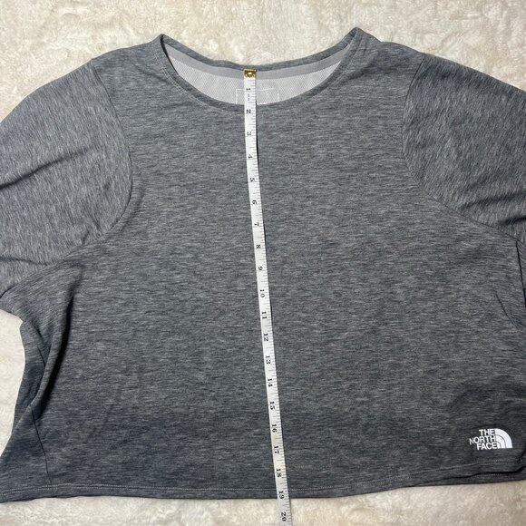 The North Face Gray Crop Performance Tee – Women's XXL with tag - Picture 6 of 9